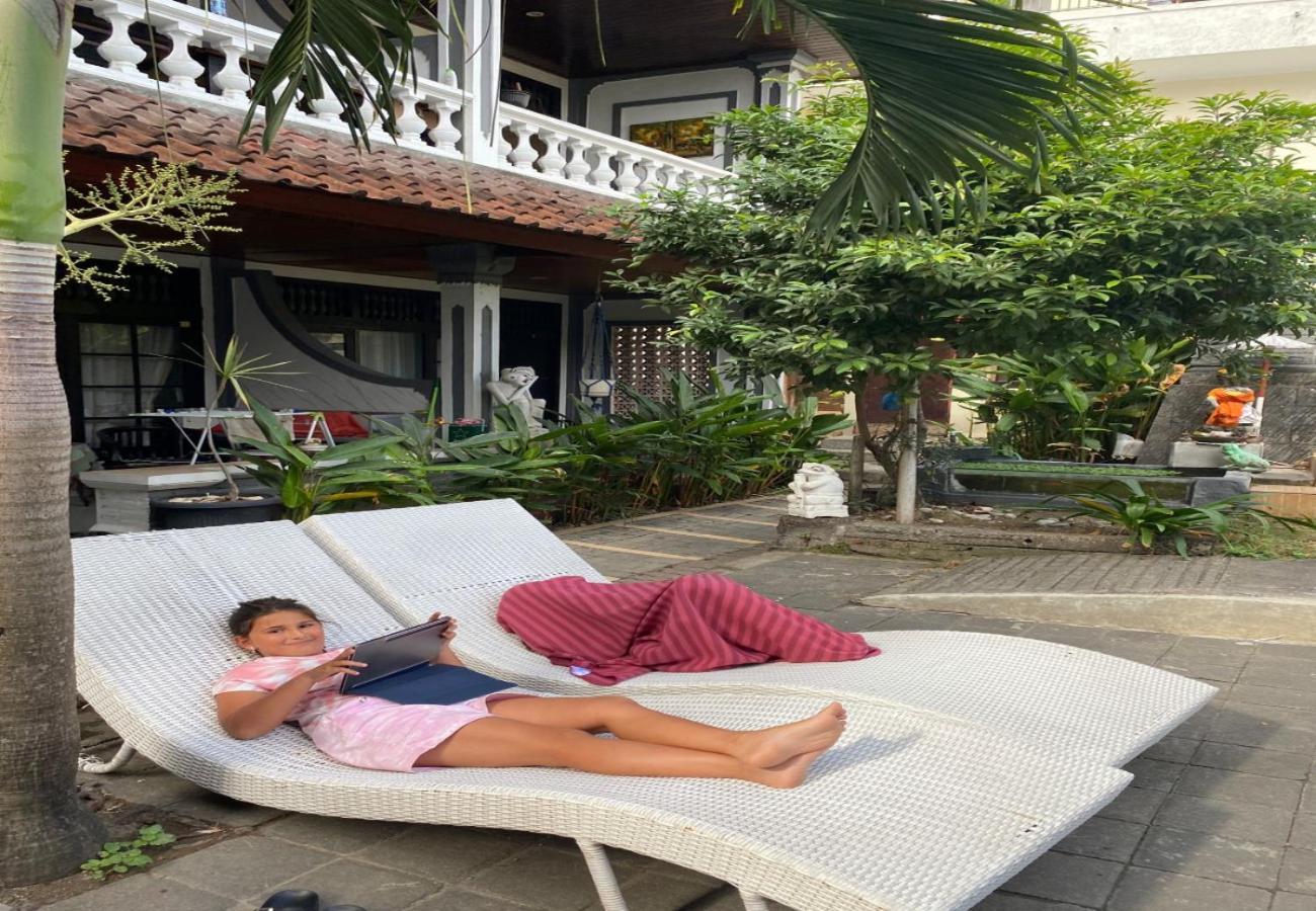 Hotel Ayu Near Kuta